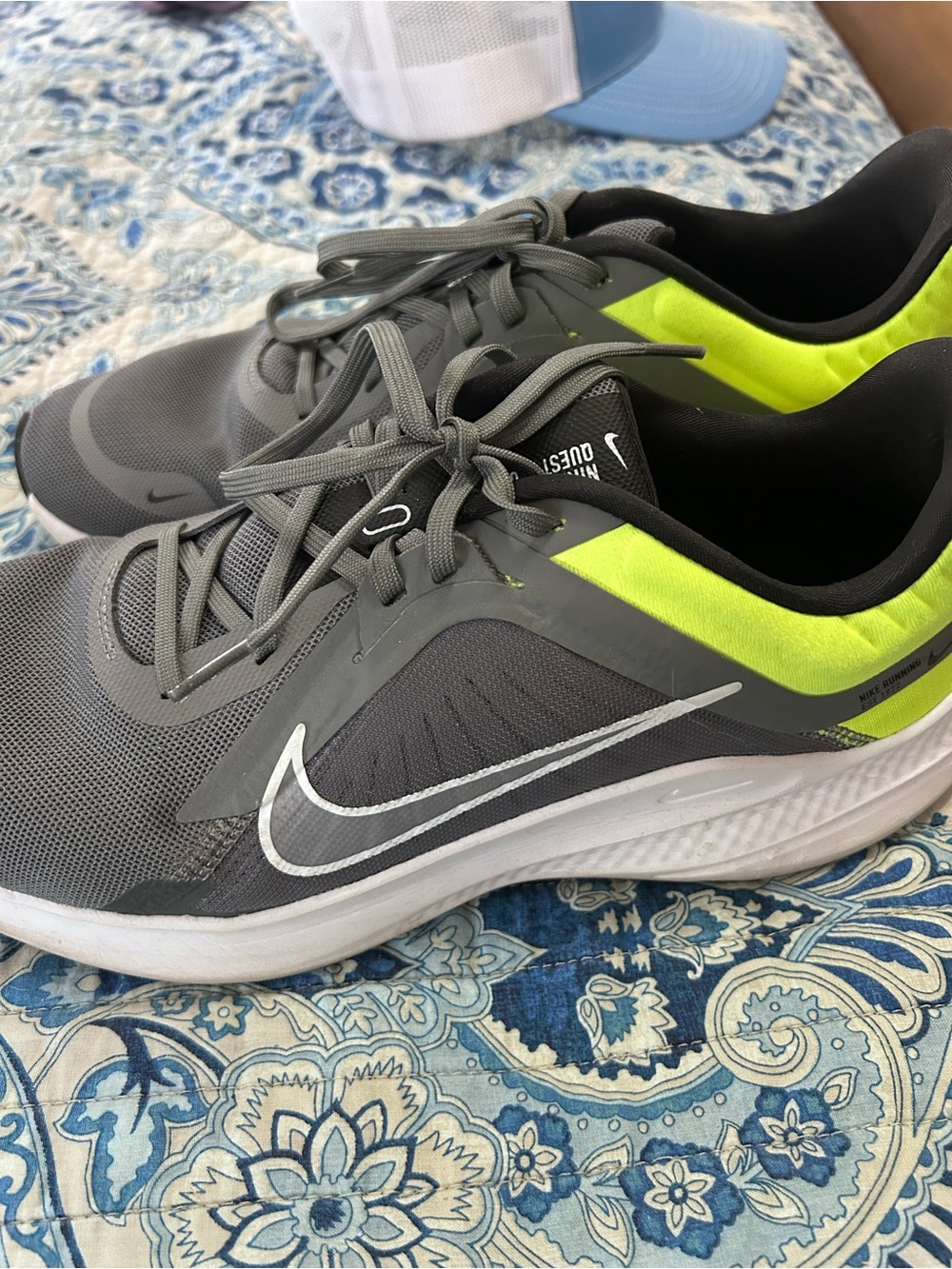 Nike Men’s Gray & Neon Yellow Athletic Running Shoes